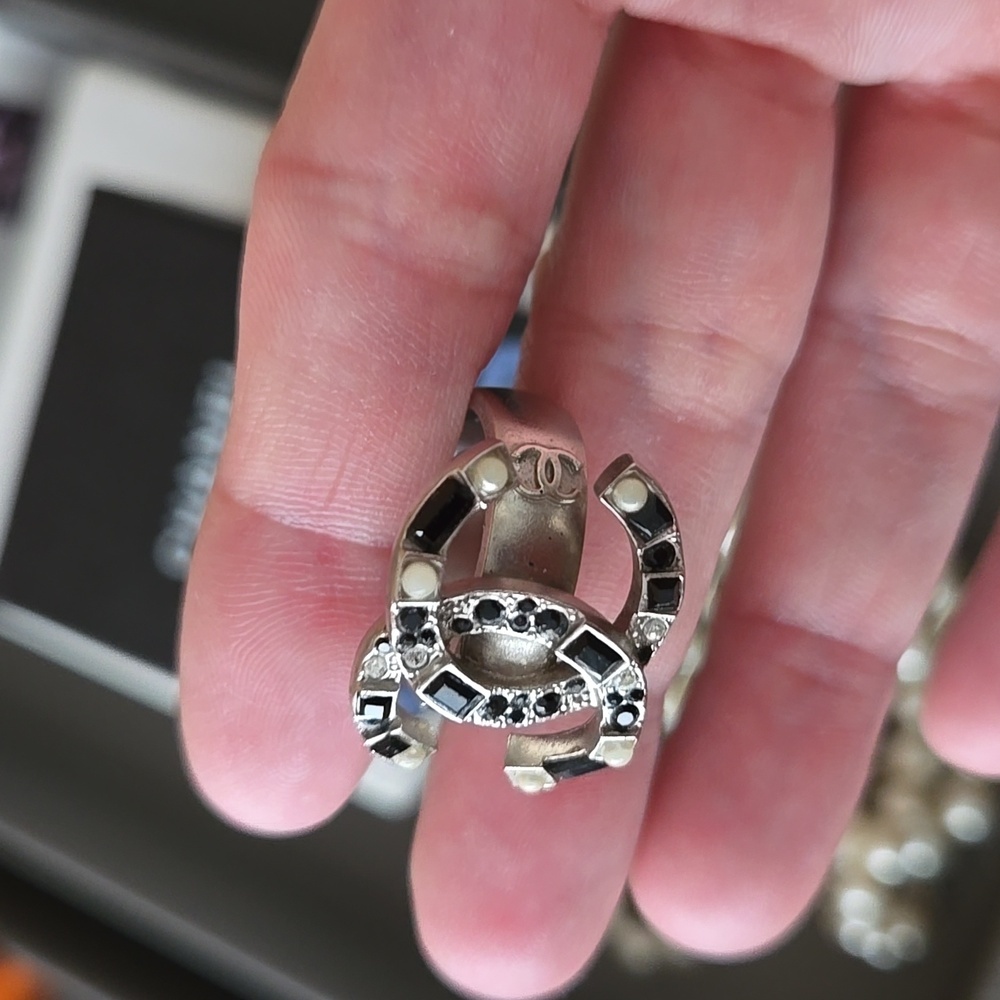 Chanel Geometric Ring | Double CC | Statement Designer Jewelry, Authentic, 52 - Picture 4 of 13